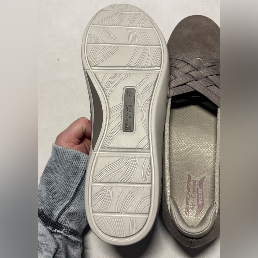 Skechers Gray Flats & Loafers - Picture 5 of 6